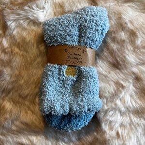 NWT Fashion Boutique Cozy Fuzzy Blue Socks, sz. OS